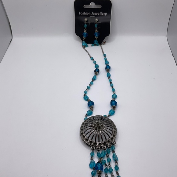Fashion Jewelry  Set NWT - Picture 3 of 3